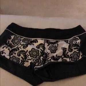 Lululemon Speed up short 2.5